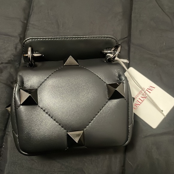 Valentino Mini Roman Stud Black - Picture 7 of 9